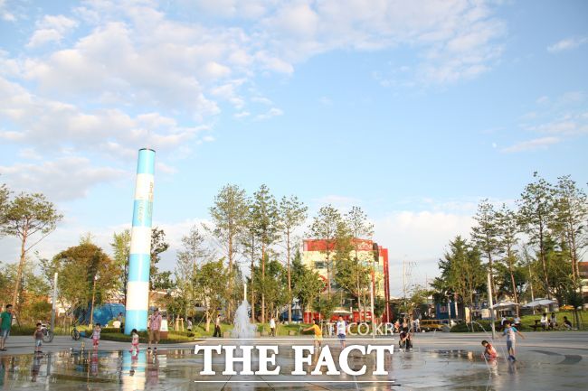 삼덕공원 물놀이시설 전경./안양시