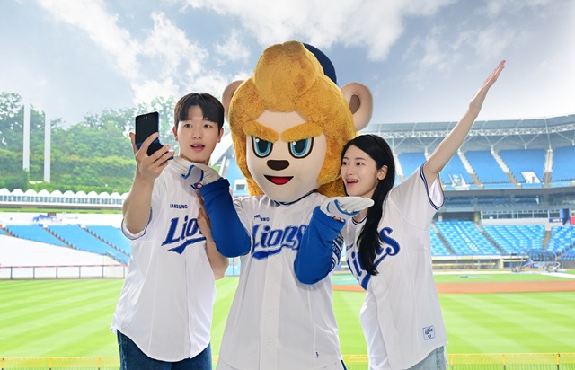 17일 삼성전자가 폴더블 신제품 갤럭시 Z 폴드7·Z 플립7을 활용해 프로야구 구단과 다양한 이벤트를 실시한다고 밝혔다. /삼성전자