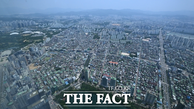 잠실미성·크로바 조합은 2020년에도 조합장 및 집행부가 해임된 바 있다. 설계변경 과정에서 조합이 독단적으로 처리했다는 사실이 조합원들의 공분을 샀다. /장윤석 기자
