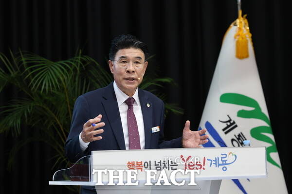 취임 3주년 언론인 간담회를 갖고 있는 이응우 계룡시장 /계룡시