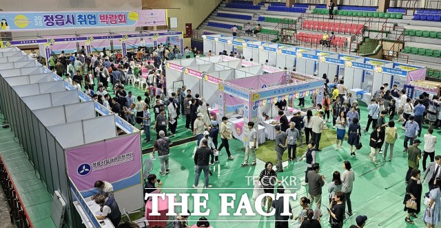 2024년 말 기준 정읍시 15~64세 생산가능인구 고용률은 72.4%로 집계됐다. 이는 전국 평균(69.4%)보다 3%P 높은 수치로, 최근 5년간 6.4%P 상승하며 안정적인 고용 기반이 마련됐다는 평가를 받고 있다. / 정읍시