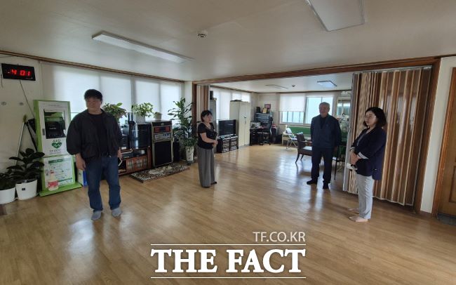 경로당 무더위쉼터 현장 점검 모습./시흥시