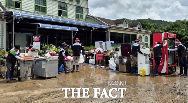 수해 복구 작업 /BNK금융그룹