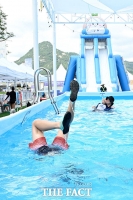  '서울썸머비치에서 싱크로나이즈' [포토]