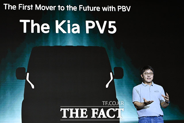 더 기아 PV5 테크 데이가 22일 오전 경기 광명시 AK플라자 아이벡스 스튜디오에서 열린 가운데 주석하 기아 MSV프로젝트3실장(상무)이 환영사를 하고 있다. /광명=남용희 기자