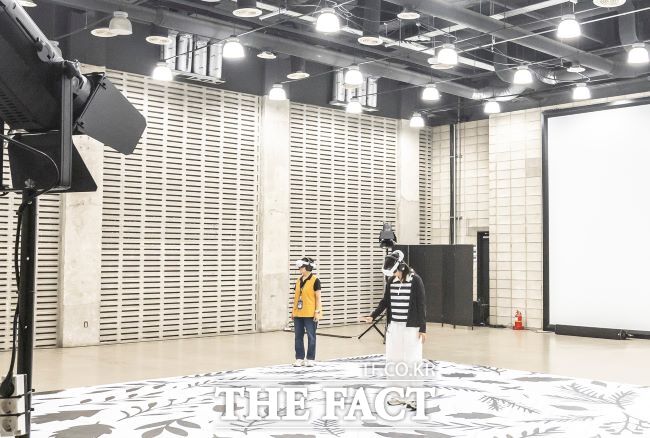 BIFAN 비욘드리얼리티 XR 전시 체험 모습./부천시