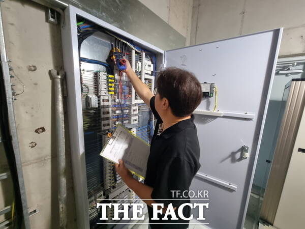 청소년별마루센터 종합 안전점검 모습 /계룡시