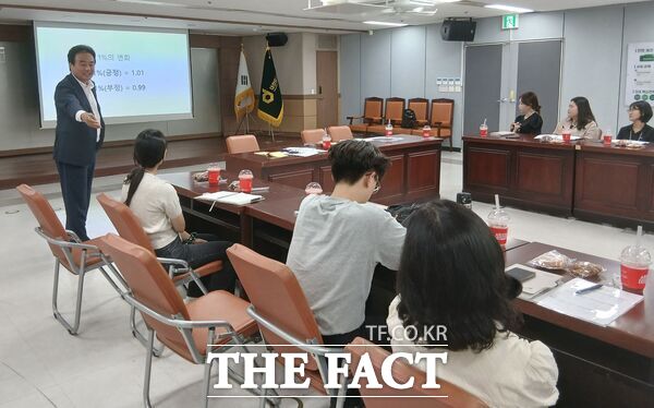 세대 간 소통과 인공지능(AI) 기술을 활용한 청렴정책 발굴을 위해 대전도시공사가 21일 ‘Clean Bridge 청렴정책 간담회’를 본사 11층 대회의실에서 개최했다./대전도시공사