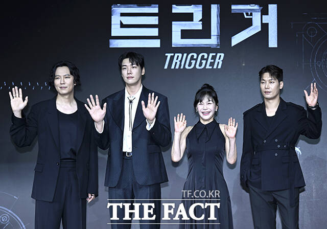 배우 김남길과 김영광, 길해연, 박훈(왼쪽부터)이 출연한 넷플릭스 새 시리즈 트리거는 25일 넷플릭스를 통해 공개된다. /장윤석 기자