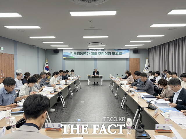 22일 고흥군이 정부합동평가 대비 추진 상황 보고회를 개최하고 있다./고흥군