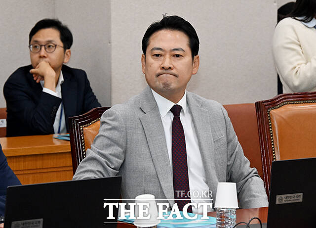 장동혁 국민의힘 의원이 23일 보수의 가치를 바로 세우고, 혁신을 통해 국민의힘의 새로운 미래를 열겠다며 당대표 출마를 선언했다. /배정한 기자