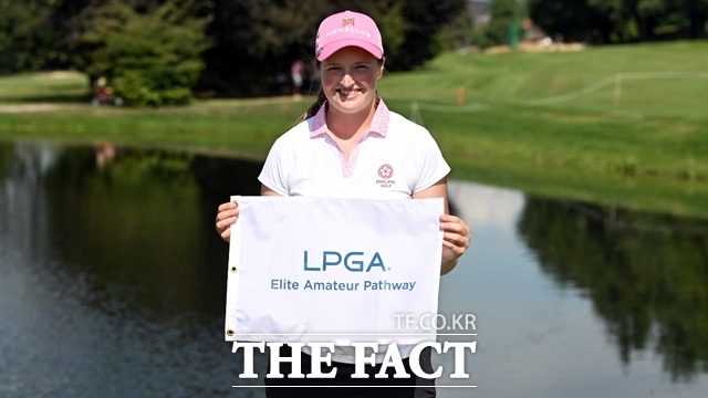 로티 워드가 LPGA 엘리트 아마추어 패스웨이 제도를 통해 투어 카드를 받고 기뻐하고 있다./게티이미지.LPGA