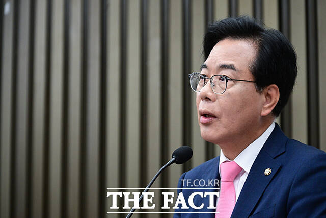 송언석 국민의힘 비상대책위원장이 23일 더불어민주당에 강선우 여성가족부 장관 후보자 인사청문회를 하루 더 실시하자고 공식 제안했다. /남윤호 기자