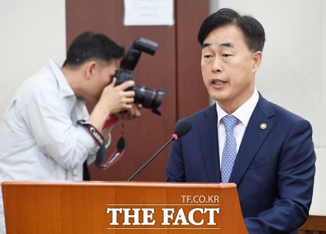 내란 사건을 수사하는 조은석 특별수사팀이 23일 12·3 비상계엄 당시 이상민 전 행정안전부 장관의 언론사 단전·단수 의혹 연루자인 허석곤 소방청장을 출석시켜 조사한다. /배정한 기자