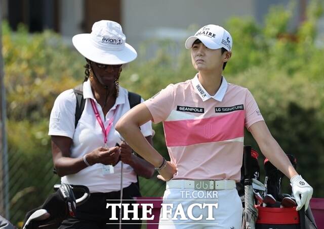 박성현이 2022년 아문디 에비앙챔피언십에 참가해 샷을 준비하는 모습./뉴시스