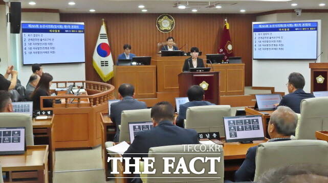 논산시의회가 24일 본회장에서 제265회 임시회 제1차 본회의를 열고 있다. /김형중 기자