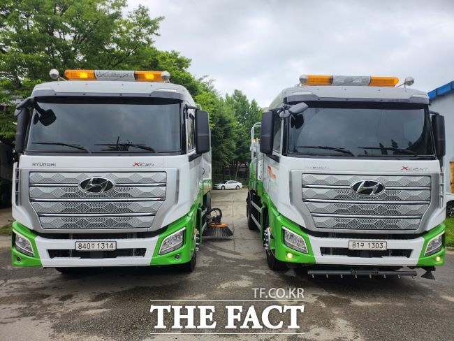 어라운드 뷰가 설치된 시흥시 대형 청소 차량 모습./시흥시