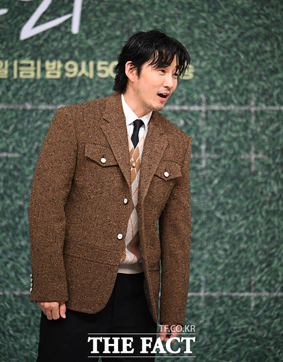 윤계상, 사회자 박경림에 이렇게 하는 거 맞아!?