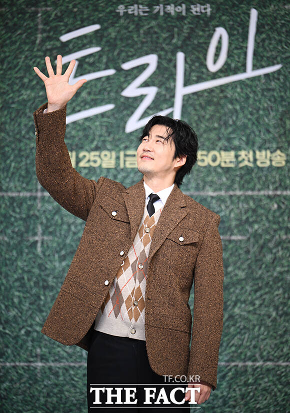 배우 윤계상이 트라이: 우리는 기적이 된다 제작발표회에서 재밌었지만 부담감이 있었다고 캐릭터를 맡은 소감을 전했다. /박헌우 기자