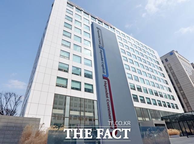 현대카드가 올해 상반기 당기순이익 1655억원을 기록해 전년 동기보다 1.0% 늘었다고 밝혔다. /더팩트 DB