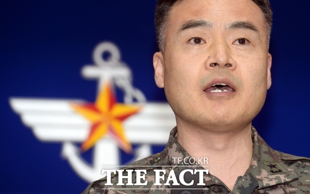 허태근 전 국방부 국방정책실장이 채상병 사건 외압 의혹을 수사하는 이명현 특별검사팀에 출석했다. /국방부=임영무 기자