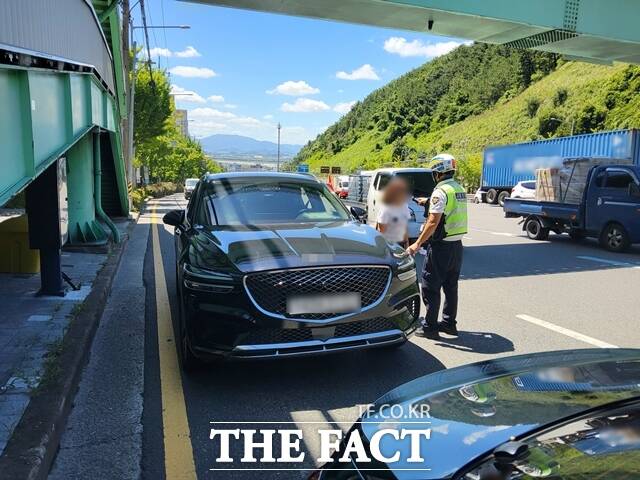 음주운전을 한 40대 여성 BJ 단속 모습. /부산경찰청