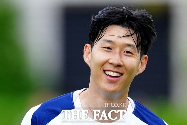 손흥민이 미국 메이저리그사커(MLS) LAFC 이적설에 휩싸였다. /토트넘 SNS