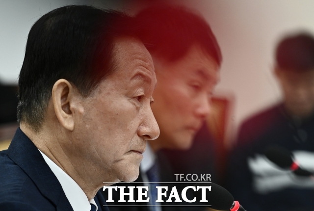 류희림 방송통신심의위원장이 21일 오전 서울 여의도 국회에서 열린 과학기술정보방송통신위원회의 방송통신심의위원회에 대한 국정감사에 참석해 질의를 듣고 있다. /국회=박헌우 기자