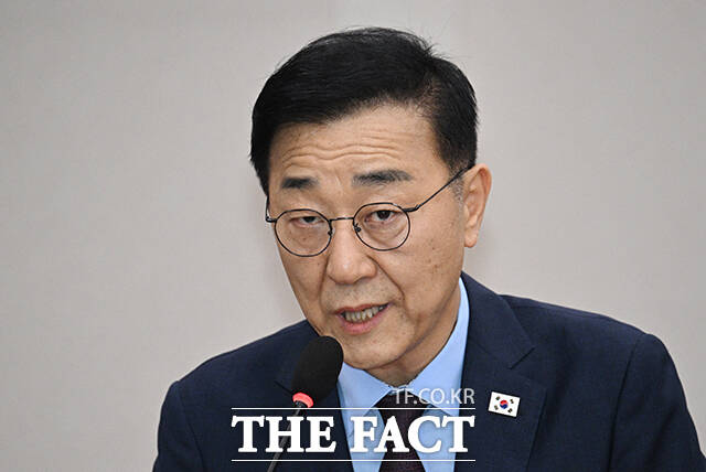 김윤덕 국토교통부 장관 후보자가 29일 오전 서울 여의도 국회 국토교통위원회에서 열린 인사청문회에 참석해 모두발언을 하고 있다. /국회=박헌우 기자