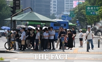  [오늘의 날씨] 중복에 '사우나 더위' 더 기승…낮 최고 38도
