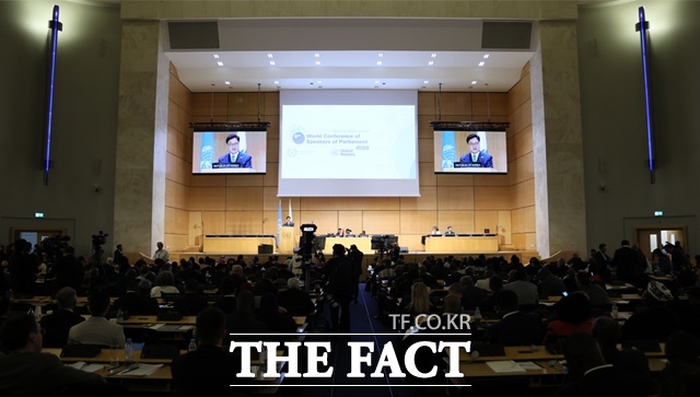 우원식 국회의장이 29일(현지시간) 스위스 제네바 유엔회의장에서 열린 제6차 세계국회의장회의 일반토론에서 발언하고 있다. /국회의장실 제공