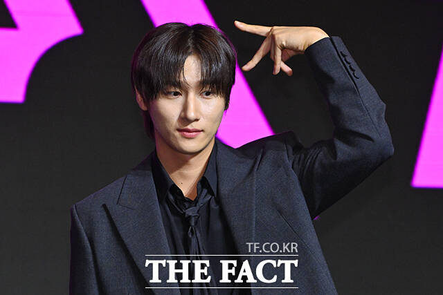 몬스타엑스 아이엠이 허리 통증으로 인한 치료를 위해 활동을 잠정 중단한다. /서예원 기자