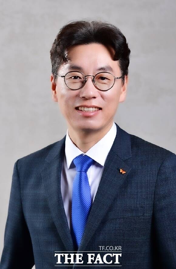 SK아이이테크놀로지는 30일 공시를 통해 2분기 매출액 828억원, 영업손실 538억원을 기록했다고 밝혔다. 이상민 SK아이이테크놀로지 대표이사 사장. /SK아이이테크놀로지