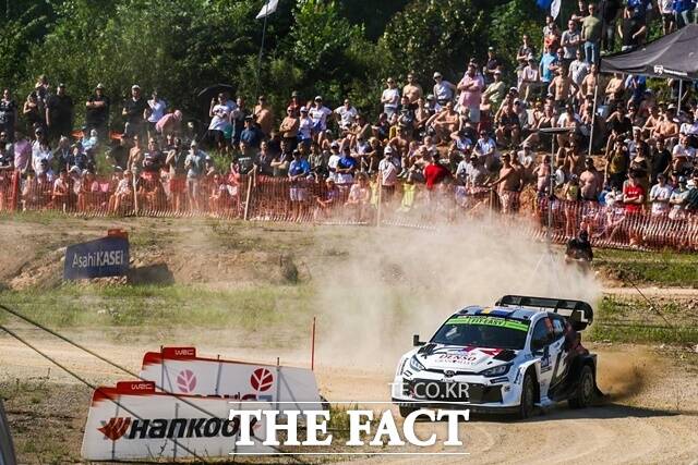 2025 WRC 에스토니아 랠리, 토요타 가주 레이싱 월드 랠리 팀 주행 모습. /한국타이어