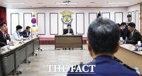 윤석열 전 대통령 수감된 서울구치소 찾은 3대특검 종합대응 특별위원회 [TF사진관]