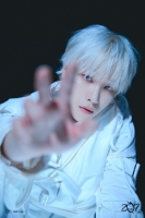  아이콘 김진환, 솔로 가수 진화 담은 '207' 발매