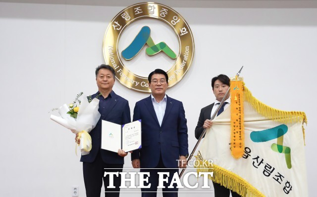 정읍산림조합은 산림조합중앙회에서 142개 지역산림조합을 대상으로 업적을 평가한 결과 전국 2위를 달성했다고 1일 밝혔다. /정읍산림조합