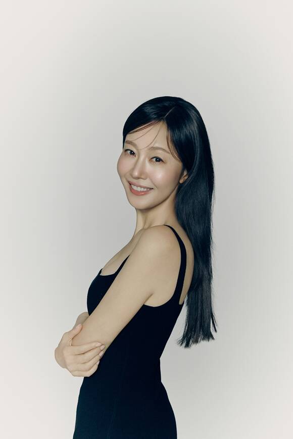 배우 엄지원이 최근 서울 강남구 바이포엠 스튜디오 사옥에서 <더팩트>와 만나 KBS2 토일드라마 독수리 5형제를 부탁해! 종영 기념 인터뷰를 진행했다. /ABM컴퍼니