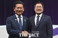  민주, 오늘 새 대표 선출…정청래 '대세론' vs 박찬대 '추격전'