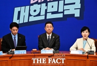  직무대행 체제 마지막 최고위 참석한 전현희 의원 [포토]