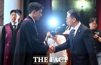 신임검사 임관식, 법복 걸친 검찰의 미래 [TF사진관]