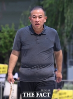  '尹 공천 개입 의혹' 명태균, 김건희 특검 이틀째 출석 [TF사진관]