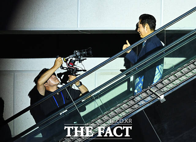 정 후보는 최전방 공격수로서 존재감을 재차 각인시키며 검찰개혁·언론개혁·사법개혁 등 3대 개혁을 신속하게 마무리하겠다고 강조했다. /고양=배정한 기자