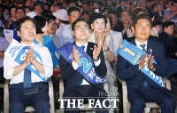  개표 결과 기다리는 박찬대와 정청래 [포토]