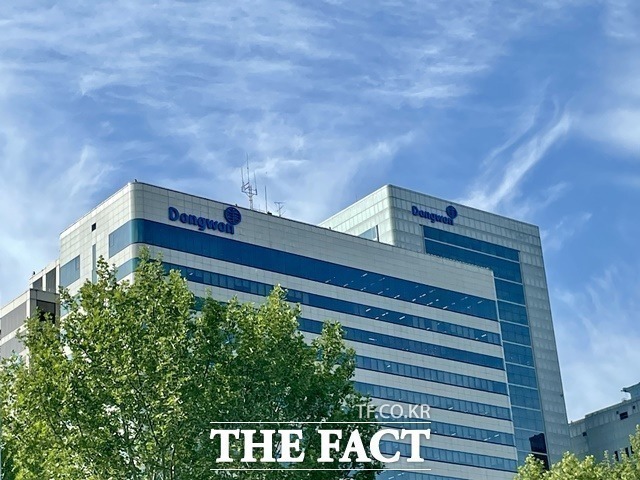 동원산업이 동원F&B 지분 100%를 확보하면서 완전 자회사 편입 절차를 완료했다. /더팩트 DB