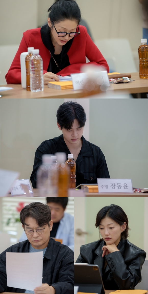 배우 고현정 장동윤 이엘 조성하(왼쪽 위부터 시계방향)가 출연하는 사마귀: 살인자의 외출은 오는 9월 5일 오후 9시 50분 첫 방송한다. /SBS