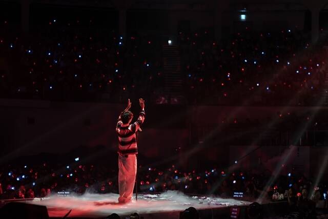 박보검은 싱가포르 가오슝 마닐라 방콕 홍콩 자카르타 쿠알라룸푸르 등에서 팬들과 만날 예정이다. /더블랙레이블