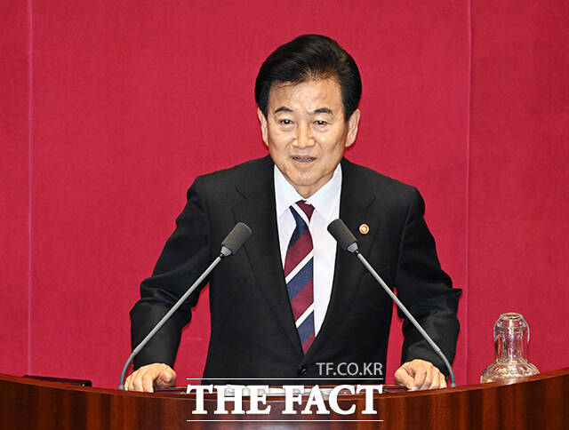 인사말 하는 정동영 통일부 장관.