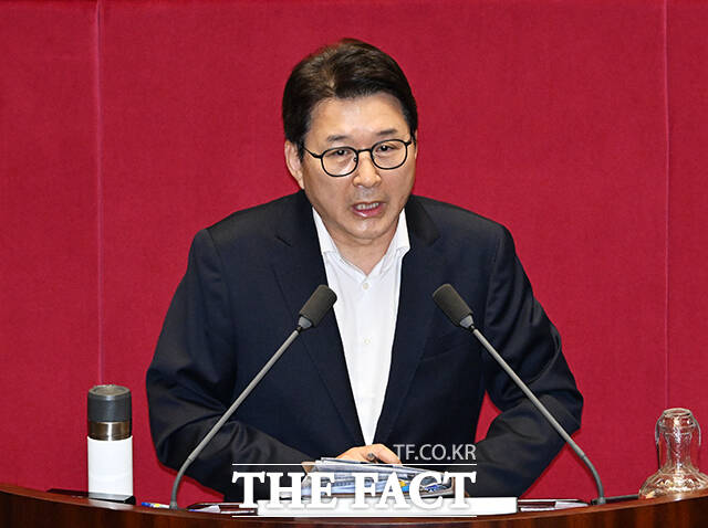 발언하는 신동욱 국민의힘 의원.