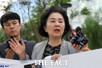  특검 출석하며 입장 밝히는 김영선 전 의원 [포토]